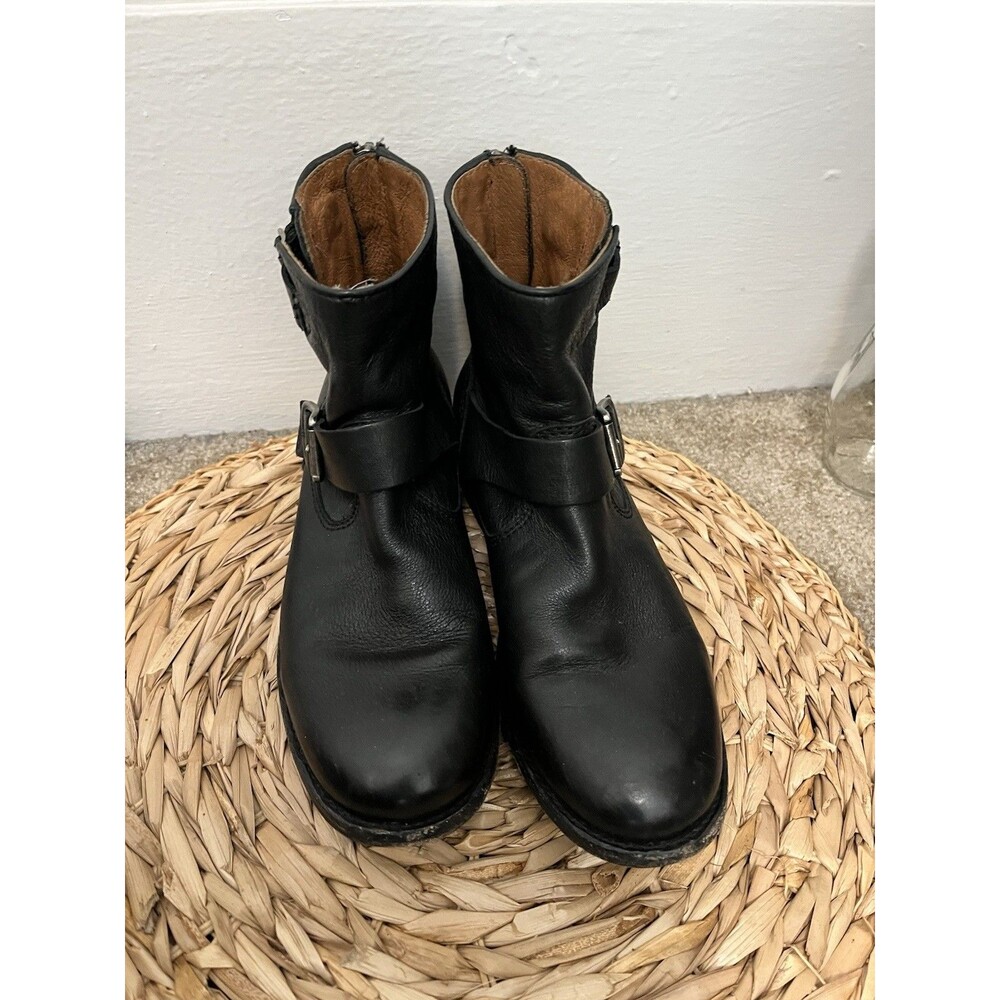 Frye Veronica Black Short Round Toe Leather moto Zip Buckle Women's Boot, Size 7